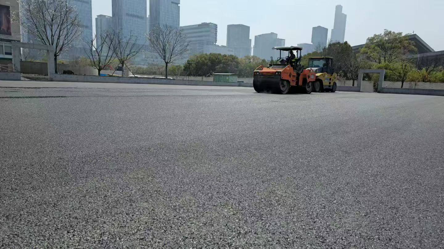 河西华运新城运动公园网球馆、篮球馆及道路沥青工程